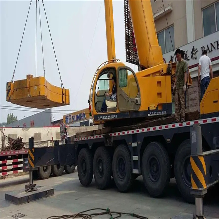 临澧当地吊车出租|机器吊装|75吨|工厂搬迁服务